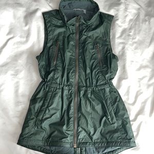 ATHLETA Weathertech Vest S